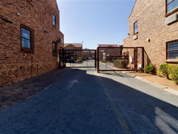 538  m² Commercial space