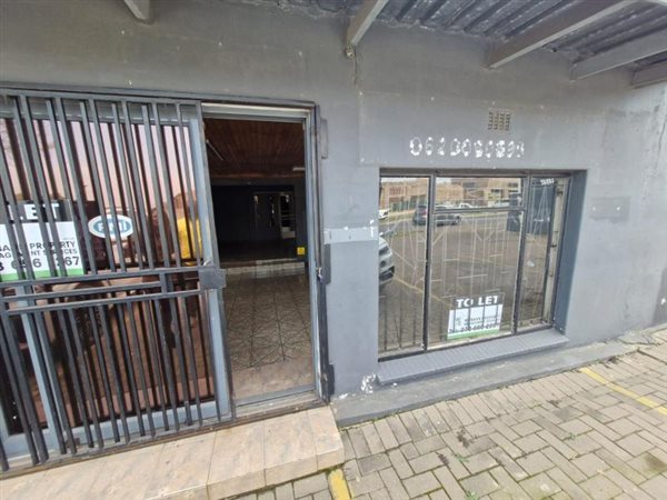 565  m² Industrial space