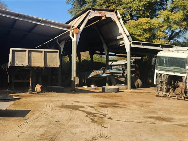 1 653  m² Industrial space