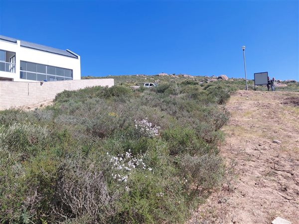 458 m² Land