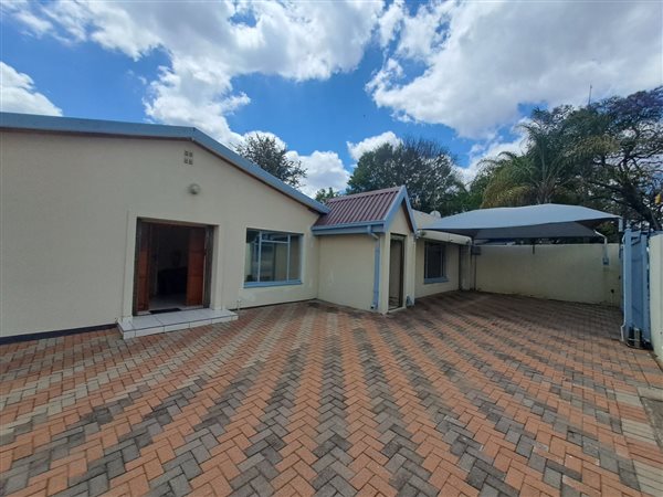 402  m² Office Space