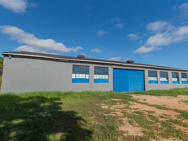290  m² Industrial space