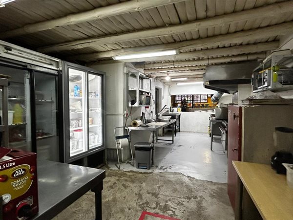 450  m² Commercial space