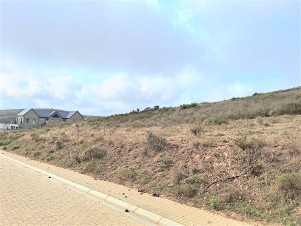 1 503 m² Land