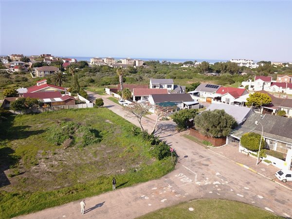 576 m² Land